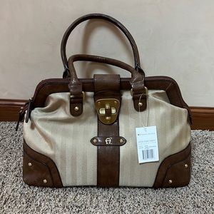 NWT etienne aigner hyde park collection style 201125